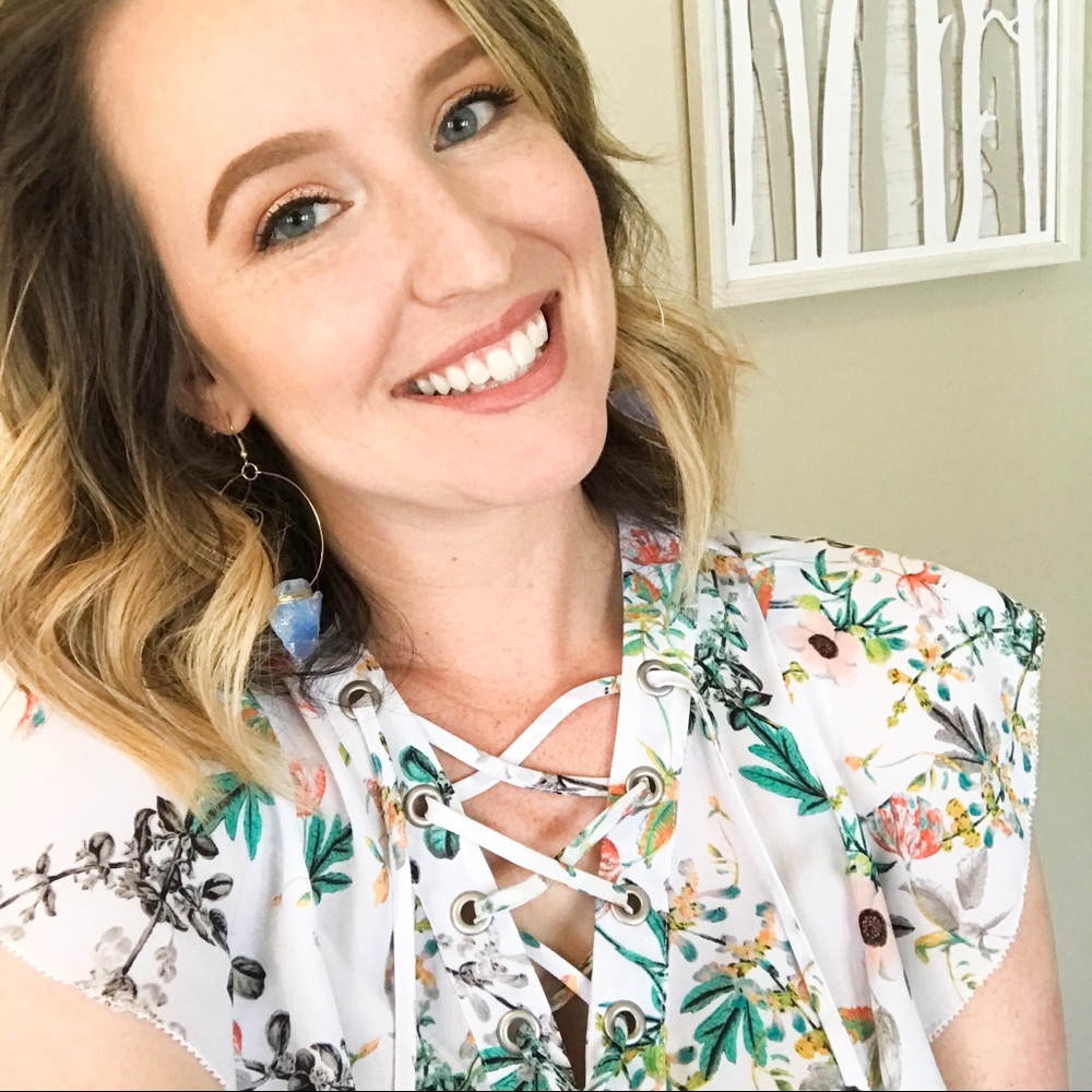 Meet your Posher, Courtni